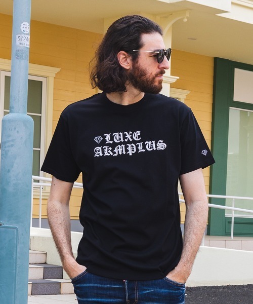 【セール】【当店独占販売】 LUXEAKMPLUS (リュクスエイケイエムプラス) ハーフダイヤ クルーネック 半袖 Ｔシャツ LALAT24014SZ ブランド メンズ 男性 トップス（Tシャツ/カットソー）｜LUXEAKMPLUS（リュクスエイケイエムプラス）