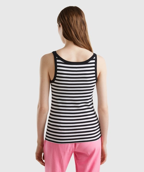 BENETTON (UNITED COLORS OF BENETTON)（ベネトンユナイテッドカラーズオブベネトン）の「ブランドロゴ刺繍入り先染めボーダーキャミソール（キャミソール・レディース・ブラック・SMALL/MEDIUM/X-SMALL/XX-SMALL）」の3枚目の写真