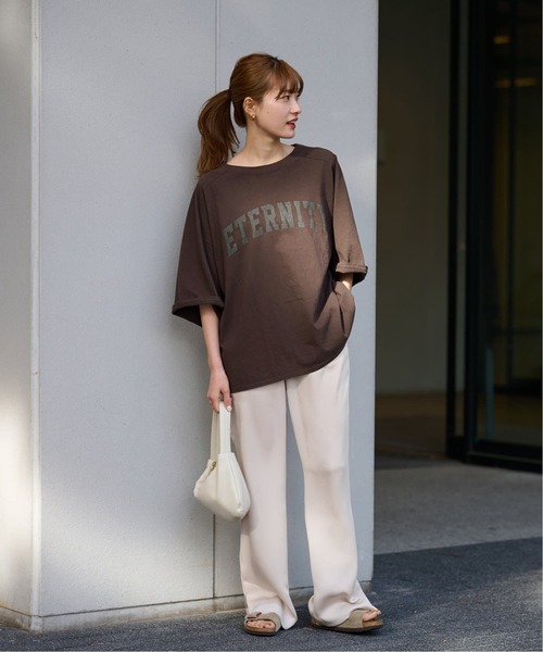 FRAMeWORK(フレームワーク)の「≪WEB限定追加≫ロゴプリントハーフスリーブT2(Tシャツ/カットソー・レディース・ブラウン/ホワイト・FREE)」の9枚目の写真