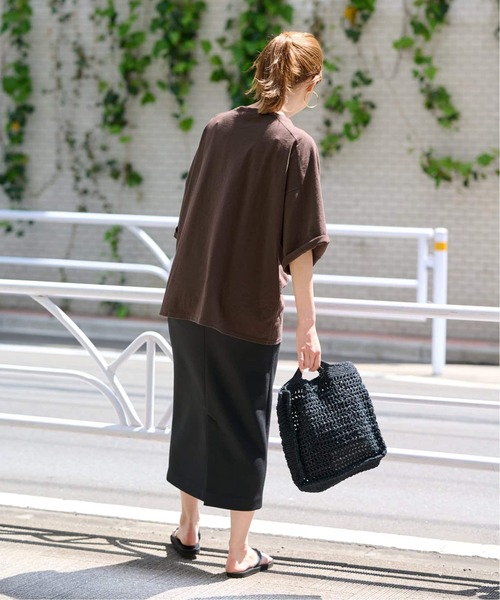 FRAMeWORK(フレームワーク)の「≪WEB限定追加≫ロゴプリントハーフスリーブT2(Tシャツ/カットソー・レディース・ブラウン/ホワイト・FREE)」の18枚目の写真