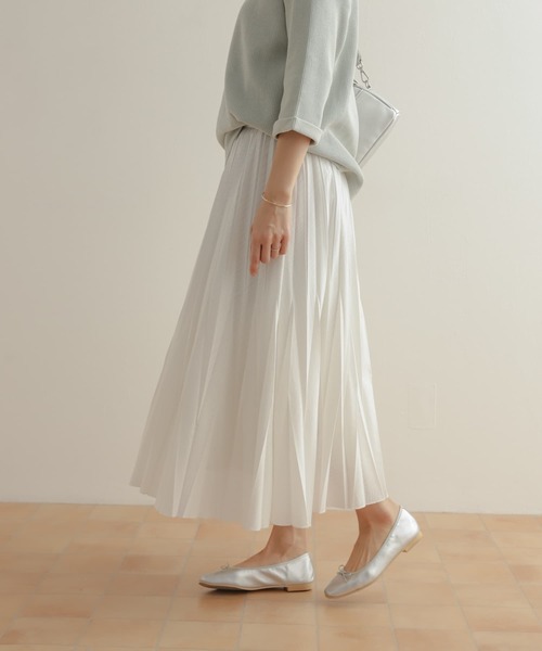 URBAN RESEARCH DOORS（アーバンリサーチドアーズ）の「オパール加工変形プリーツスカート（スカート・レディース・ミント/オフホワイト・MEDIUM）」の4枚目の写真