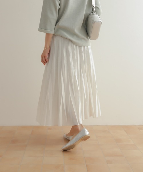 URBAN RESEARCH DOORS（アーバンリサーチドアーズ）の「オパール加工変形プリーツスカート（スカート・レディース・ミント/オフホワイト・MEDIUM）」の5枚目の写真