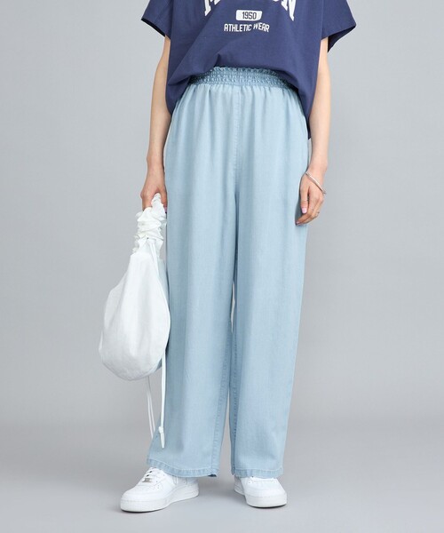 coen（コーエン）の「ライトデニムシャーリングワイドパンツ（デニムパンツ・レディース・コバルトブルー/ライトブルー・M/L）」の2枚目の写真