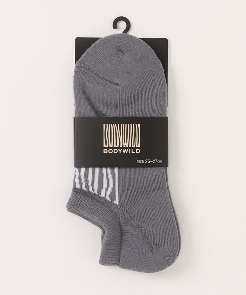 BODY WILD（ボディーワイルド）の「BODY WILD/ボディワイルド  フロントロゴソックス  スニーカー丈（ソックス/靴下・メンズ・ネイビー/ホワイト系その他/グレー/ブラック・25-27CM）」の3枚目の写真