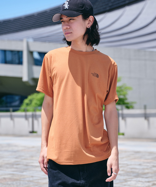 THE NORTH FACE(ザノースフェイス)の「THE NORTH FACE / S/S Square Mountain Logo NT32377(Tシャツ/カットソー・メンズ・ブラック/ホワイト/キャメル/コバルトブルー・MEDIUM/LARGE/X-LARGE)」の15枚目の写真