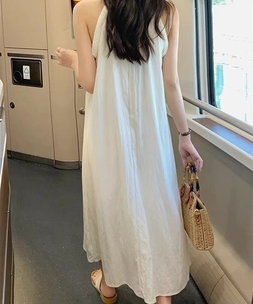 gossip!ロサンゼルス(ゴシップロサンゼルス)の「YUGA ホルターネック ドレープドレス(ワンピース・レディース・オフホワイト・M/L)」の9枚目の写真