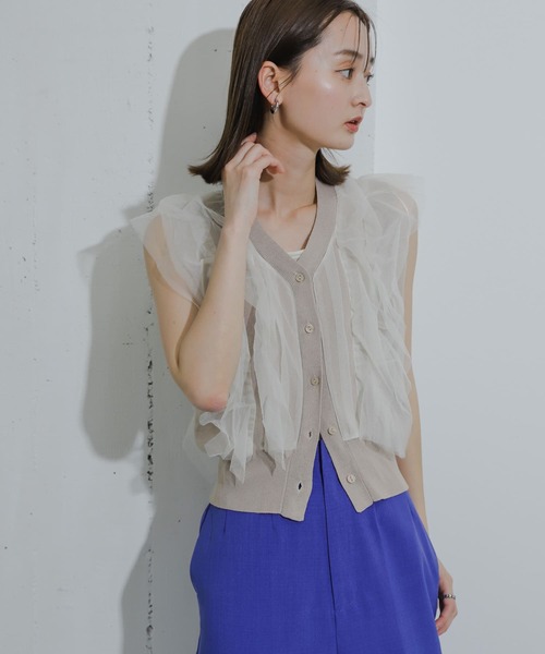 HEYUMM（ヘユム）の「チュールドッキングノースリーブセーター（ニット/セーター・レディース・チャコールグレー/ライトブルー/ライトベージュ・ONE）」の22枚目の写真