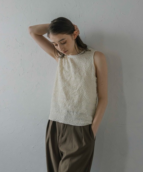 MINERTE（ミネルテ）の「【MINERTE】shirring border tops / シャーリングボーダーノースリーブトップス（タンクトップ・レディース・アイボリー/ブラック・FREE）」の21枚目の写真