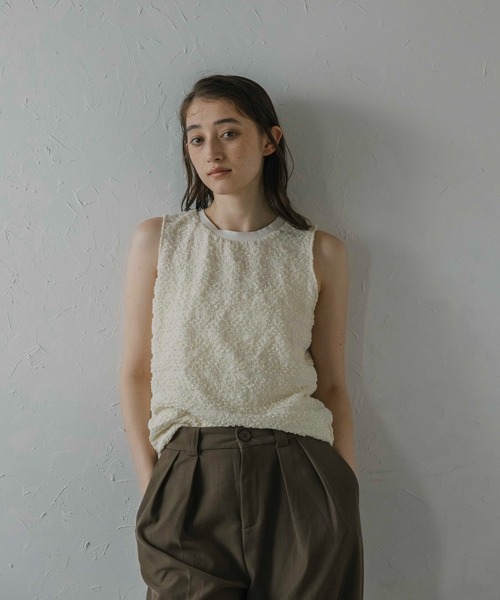 MINERTE（ミネルテ）の「【MINERTE】shirring border tops / シャーリングボーダーノースリーブトップス（タンクトップ・レディース・アイボリー/ブラック・FREE）」の17枚目の写真