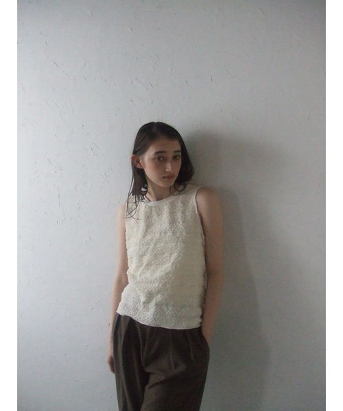 MINERTE（ミネルテ）の「【MINERTE】shirring border tops / シャーリングボーダーノースリーブトップス（タンクトップ・レディース・アイボリー/ブラック・FREE）」の16枚目の写真