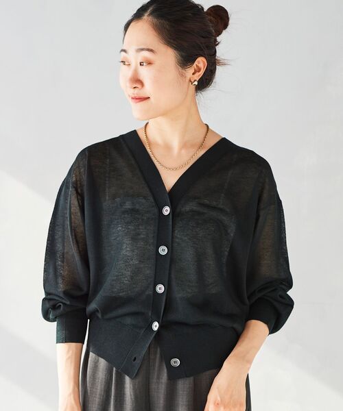 le.coeur blanc(ルクールブラン)の「シアーVネック7分袖カーディガン(カーディガン/ボレロ・レディース・オフホワイト/ミント/ラベンダー/ブラック・38)」の3枚目の写真