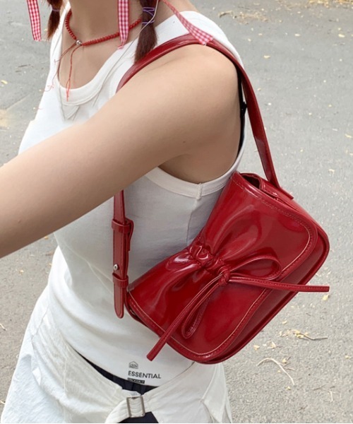 gossip!ロサンゼルス(ゴシップロサンゼルス)の「Y2K 紐リボン ミニショルダーバッグ(ショルダーバッグ・レディース・シルバー/ワイン/ライトグレー/ブラック/オフホワイト/レッド・FREE)」の4枚目の写真