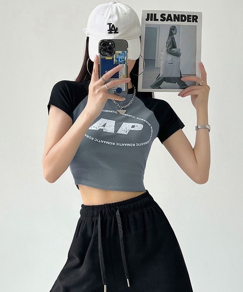 shopnikoniko（ショップニコニコ）の「Tシャツ 半袖 ロゴプリント ラグラン ショート丈 チビT（Tシャツ/カットソー・レディース・グレー/ベージュ・フリー）」の8枚目の写真