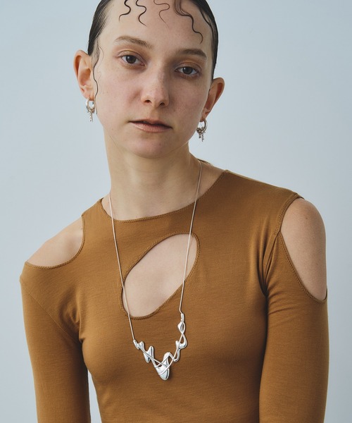 loni（ロニ）の「【金属アレルギー対応】Glass Wave Necklace/グラスウェーブネックレス（ネックレス・レディース・ゴールド/シルバー・FREE）」の8枚目の写真