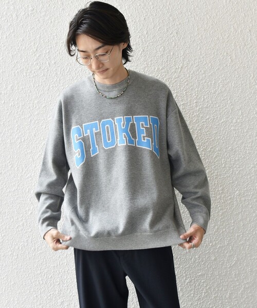 SHIPS any(シップス エニィ)の「【WEB限定】SHIPS any: 〈手洗い可能〉スウェット ライク カレッジ ロゴ クルーネック ニット◇(スウェット・メンズ・グレー/ベージュ/ブルー・MEDIUM/LARGE/X-LARGE)」の6枚目の写真