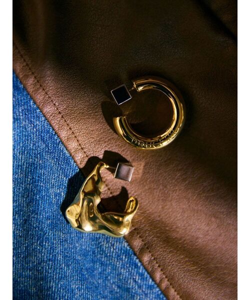 MURUA(ムルーア)の「【YUKKO】2WAYアシメピアス(ピアス(両耳用)・レディース・ゴールド・FREE)」の1枚目の写真