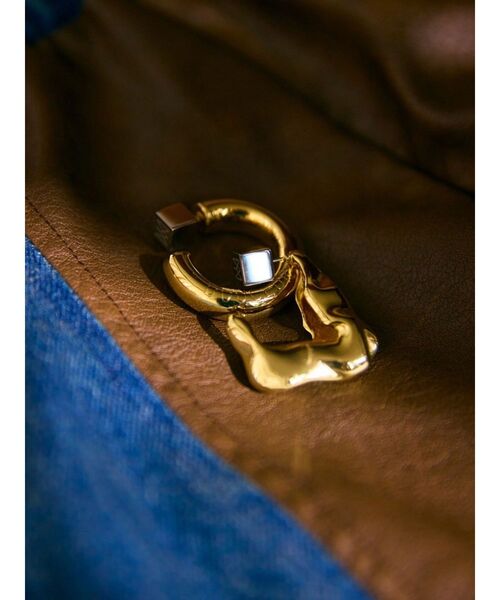 MURUA(ムルーア)の「【YUKKO】2WAYアシメピアス(ピアス(両耳用)・レディース・ゴールド・FREE)」の3枚目の写真