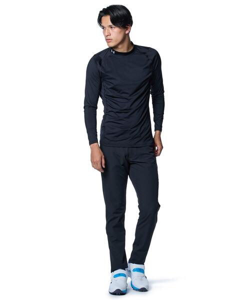 UNDER ARMOUR（アンダーアーマー）の「UAヒートギア フィッティド ロングスリーブ モックネック シャツ（ゴルフ/メンズ）（Tシャツ/カットソー・メンズ・ブラック・3XL）」の3枚目の写真