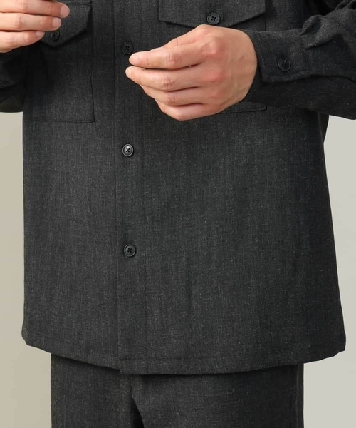 a.v.v（アーヴェヴェ）の「【イージーケア】ダブルポケットシャツ (セットアップ可)リライトシリーズ1（シャツ/ブラウス・メンズ・ライトブラウン/チャコールグレー/ネイビー・46/48/50）」の19枚目の写真