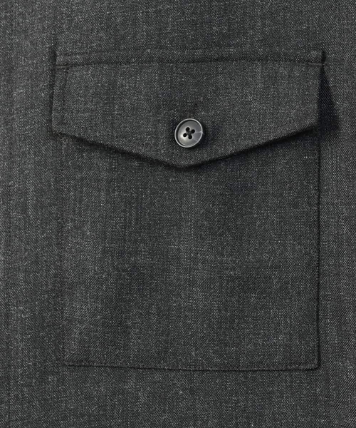 a.v.v（アーヴェヴェ）の「【イージーケア】ダブルポケットシャツ (セットアップ可)リライトシリーズ1（シャツ/ブラウス・メンズ・ライトブラウン/チャコールグレー/ネイビー・46/48/50）」の20枚目の写真