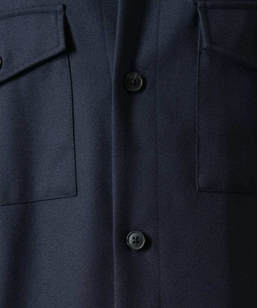 a.v.v（アーヴェヴェ）の「【イージーケア】ダブルポケットシャツ (セットアップ可)リライトシリーズ1（シャツ/ブラウス・メンズ・ライトブラウン/チャコールグレー/ネイビー・46/48/50）」の22枚目の写真