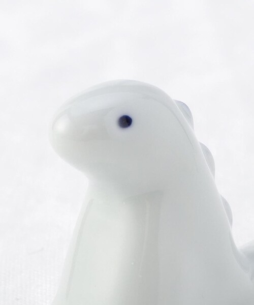 212 KITCHEN STORE（トゥワントゥキッチンストア）の「江戸っ子恐竜 白×青 ティラノザウルス 箸置（カトラリー・レディース・その他・00）」の6枚目の写真