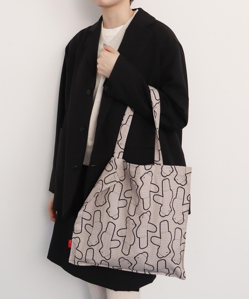 I am I in fact...（アイアムアイインファクト）の「Bear pattern check トートバッグ（トートバッグ・レディース・ブルー/ベージュ・FREE）」の6枚目の写真