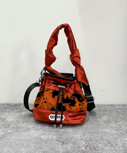 OUTDOOR PRODUCTS（アウトドアプロダクツ）の「【OUTDOOR PRODUCTS /アウトドアプロダクツ】サテンフロッキードロストバッグ（ショルダーバッグ・レディース・ブラック/レッド・FREE）」の10枚目の写真