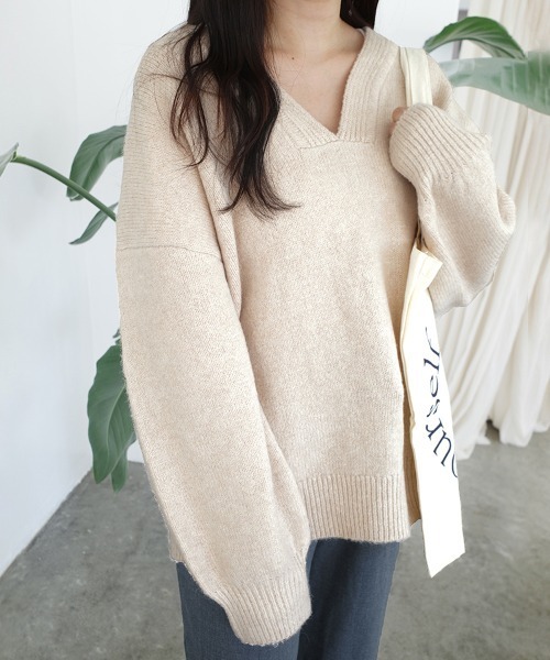 Doux Belle（ドゥーベル）の「天竺編みVネック・ラウンドネックニットセーター（ニット/セーター・レディース・ピンク/アイボリー/その他5/ホワイト系その他/その他4/その他3/その他2/その他1/グレー系その他/その他6/グレイッシュベージュ/チャコール/ネイビー/ベージュ・FREE）」の15枚目の写真
