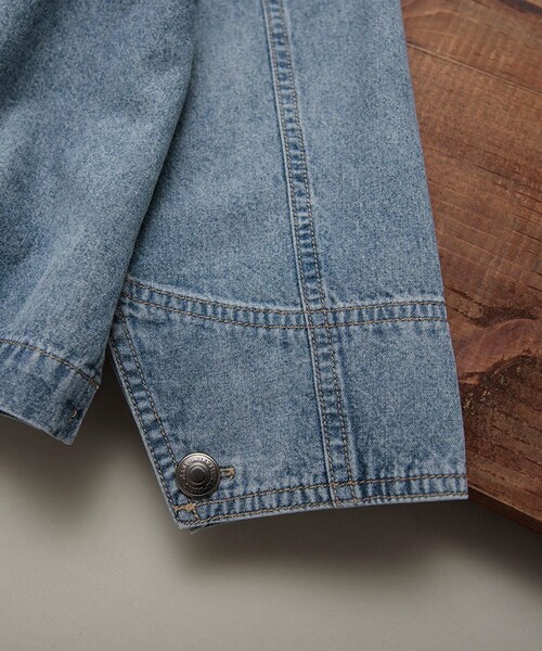 BRANSHES（ブランシェス）の「【綿100％】ライトデニムジャケット（デニムジャケット・キッズ・ブルー・90/100/110/120/130/140/150）」の8枚目の写真