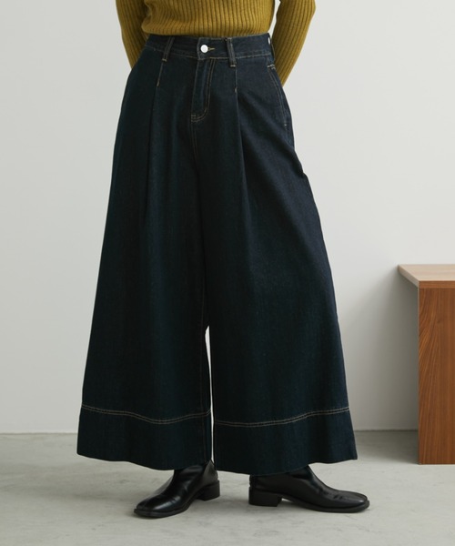 Aunt Marie's(アントマリーズ)の「タックワイドデニムパンツ(デニムパンツ・レディース・ネイビー・FREE/MT)」の7枚目の写真