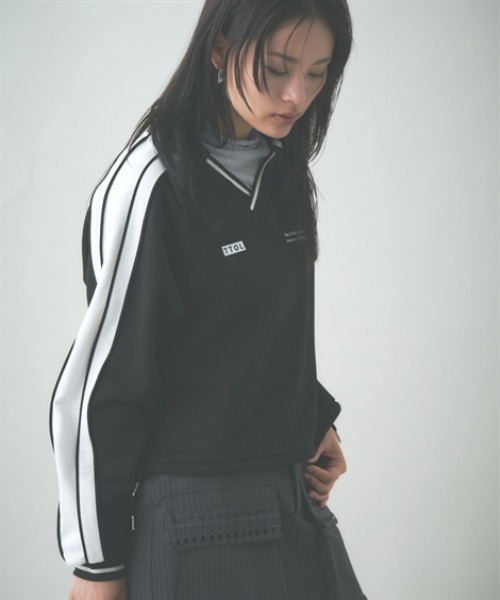 TTOL(トール)の「サイドラインデザインVネックトップス(ジャージ・レディース・ベージュ/ブラック・M-L/L-XL)」の14枚目の写真