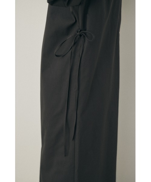 M_（エムアンダーバー）の「オーガニックコットン×リサイクルポリエステル混 シルエットの変化を楽しめるシャツドレス（ワンピース・レディース・ブラック/ホワイト・FREE）」の9枚目の写真