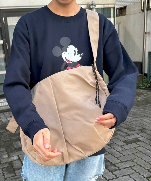 UNIVERSAL OVERALL(ユニバーサルオーバーオール)の「UNIVERSAL OVERALL / Nylon HOBO shoulder(L) / UVO-196(ショルダーバッグ・レディース・ブラック/チャコールグレー/ベージュ・ONESIZE)」の12枚目の写真