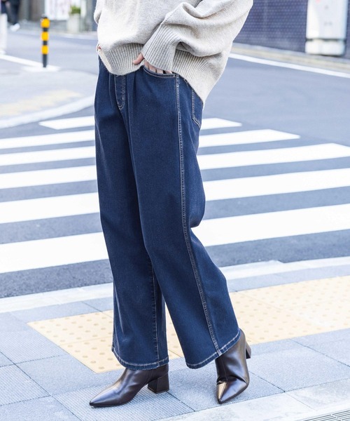 GLOBAL WORK Smile Seed Store（グローバルワーク スマイルシードストア）の「デニム起毛ワイドパンツ/116001（デニムパンツ・レディース・スミクロ/アイボリー/ブルー/ライトブルー・SMALL/X-LARGE/MEDIUM/LARGE）」の4枚目の写真