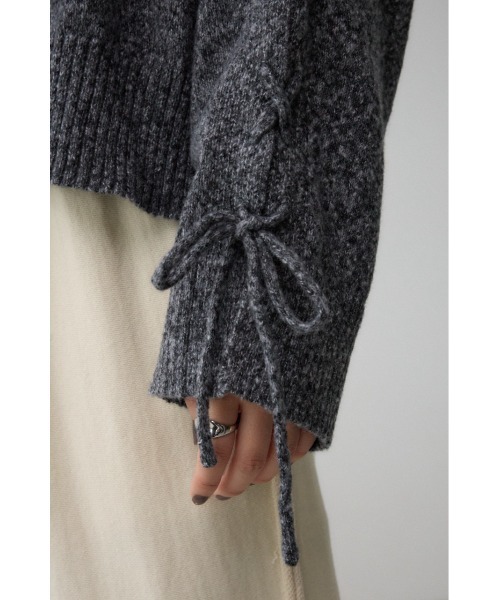 AZUL by moussy（アズールバイマウジー）の「スリーブレースアップニット（ニット/セーター・レディース・グリーン/ダークグレー/スモークピンク/ライトグレー・FREE）」の13枚目の写真