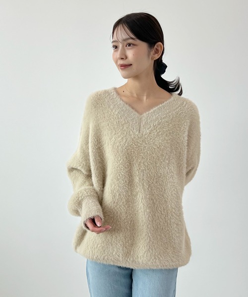 Futier land(フューティアランド)の「モヘアタッチ裾リブシャギーVネッニット(ニット/セーター・レディース・チャコールグレー/ブルー/グリーン/ピンク/ベージュ/アイボリー・FREE)」の12枚目の写真