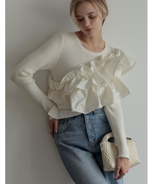 Re:EDIT（リエディ）の「[2024-25 WINTER COLLECTION]タフタフリルドッキングニットトップス（ニット/セーター・レディース・ブラック/アイボリー・MEDIUM/LARGE）」の6枚目の写真
