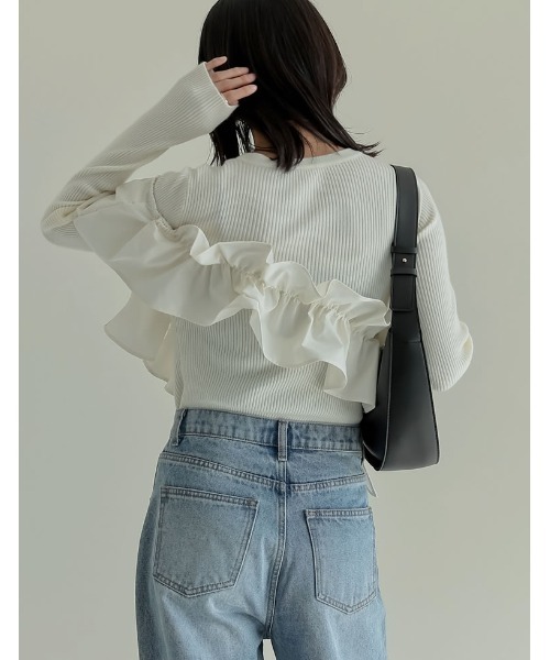 Re:EDIT（リエディ）の「[2024-25 WINTER COLLECTION]タフタフリルドッキングニットトップス（ニット/セーター・レディース・ブラック/アイボリー・MEDIUM/LARGE）」の15枚目の写真