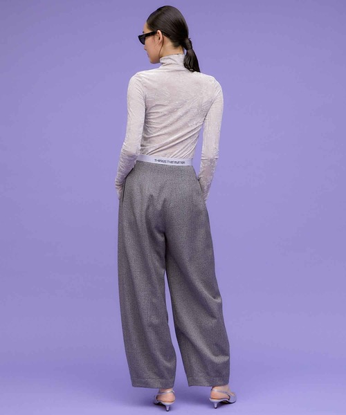 THINGS THAT MATTER（シングス ザット マター）の「WOOL MIX HERRINGBONE COCOON PANTS / ウールミックスヘリンボーンコクーンパンツ（その他パンツ・レディース・グレー・1/2）」の17枚目の写真