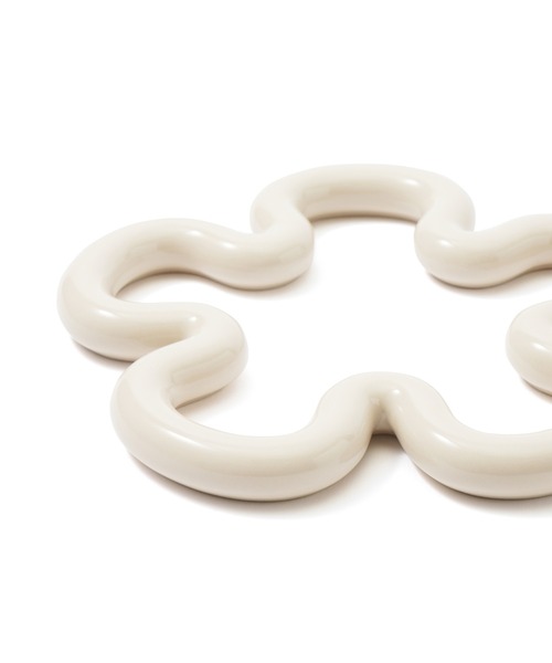 Francfranc(フランフラン)の「トリベット フラワー M アイボリー(キッチンツール・レディース・アイボリー・FREE)」の3枚目の写真