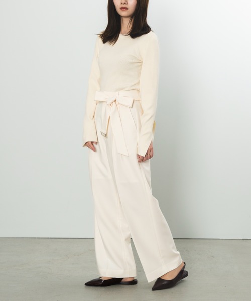 SENEE（セニー）の「cropped slit sleeve knit（クロップドスリットスリーブニット）（Tシャツ/カットソー・レディース・ブラック/ホワイト・FREE）」の5枚目の写真