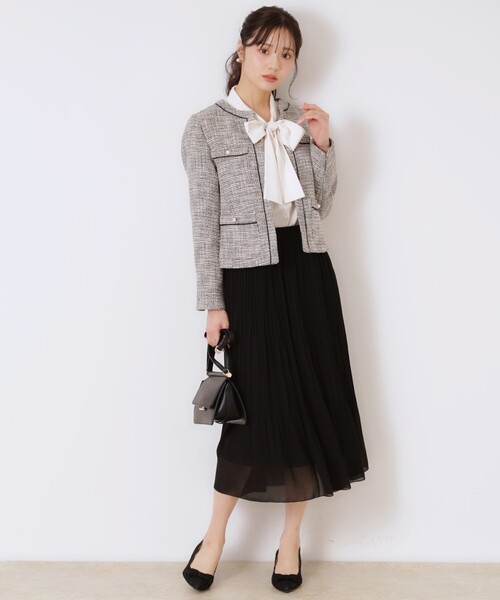 couture brooch（クチュールブローチ）の「【セレモニーシーン/お仕事にも】ランダムプリーツスカート（スカート・レディース・ライトベージュ/ネイビー/ブラック・38/40/36/42）」の4枚目の写真