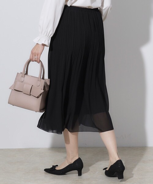 couture brooch（クチュールブローチ）の「【セレモニーシーン/お仕事にも】ランダムプリーツスカート（スカート・レディース・ライトベージュ/ネイビー/ブラック・38/40/36/42）」の10枚目の写真