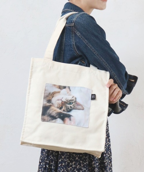 Per sist ence(パーシエンス)の「CATフォトプリントポケットトート(トートバッグ・レディース・C/A/B/E/G/F/D・FREE)」の3枚目の写真
