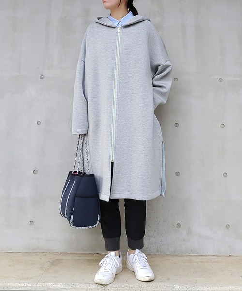 Q（キュー）の「ダンボールフーディーアウター（その他アウター・レディース・ライトグレー/ブラック・MEDIUM）」の9枚目の写真