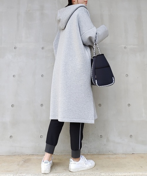 Q（キュー）の「ダンボールフーディーアウター（その他アウター・レディース・ライトグレー/ブラック・MEDIUM）」の11枚目の写真