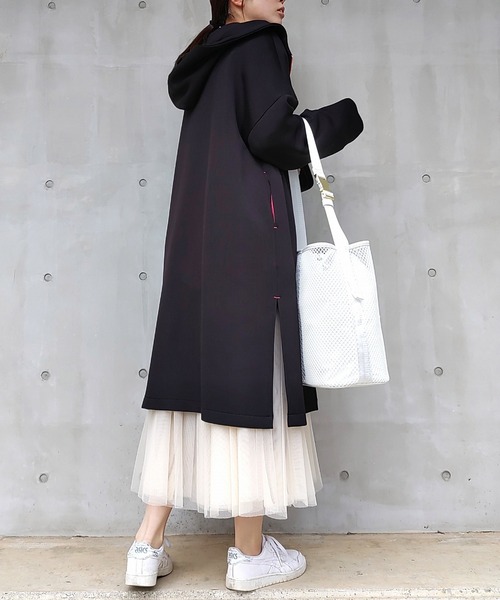 Q（キュー）の「ダンボールフーディーアウター（その他アウター・レディース・ライトグレー/ブラック・MEDIUM）」の12枚目の写真