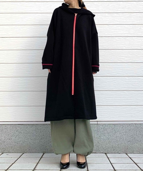 Q（キュー）の「ダンボールフーディーアウター（その他アウター・レディース・ライトグレー/ブラック・MEDIUM）」の13枚目の写真