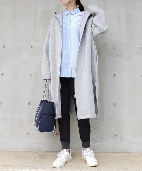 Q（キュー）の「ダンボールフーディーアウター（その他アウター・レディース・ライトグレー/ブラック・MEDIUM）」の21枚目の写真